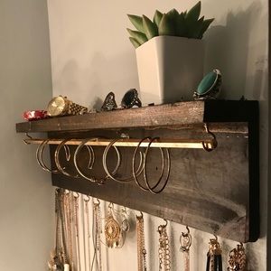 wall jewlery organizer